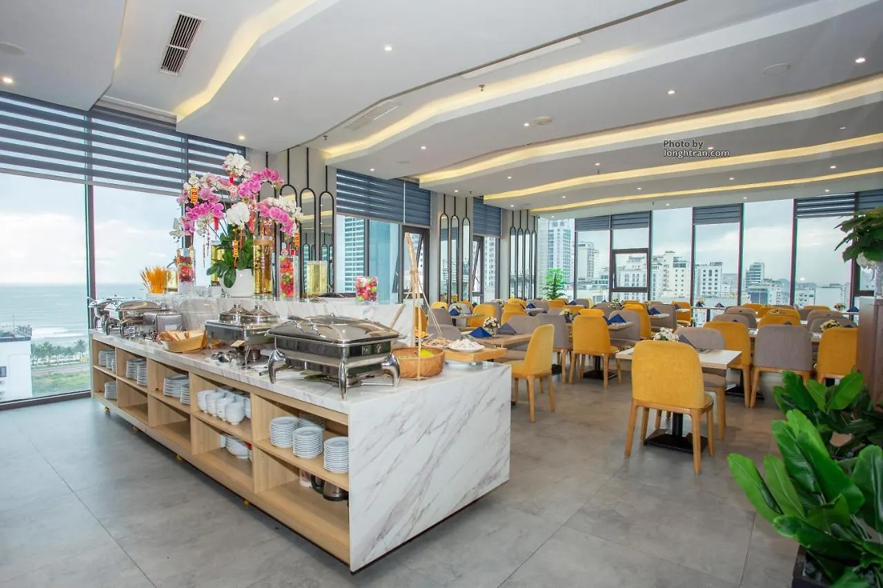 Grand Ocean Luxury Boutique - Infinity Rooftop Pool Da Nang Vietnam