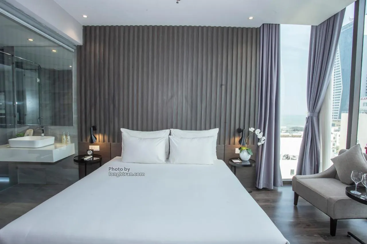Grand Ocean Luxury Boutique - Infinity Rooftop Pool Дананг